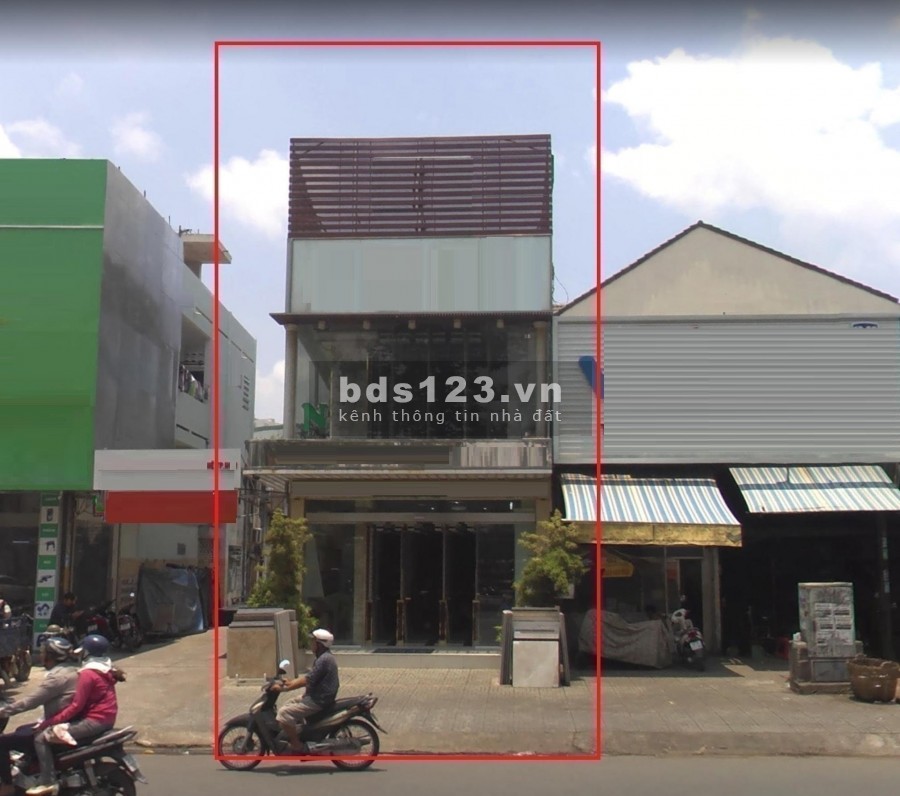 Mặt tiền đ.Lê Văn Thọ dt.4,2x20m cách cv Làng Hoa 100m