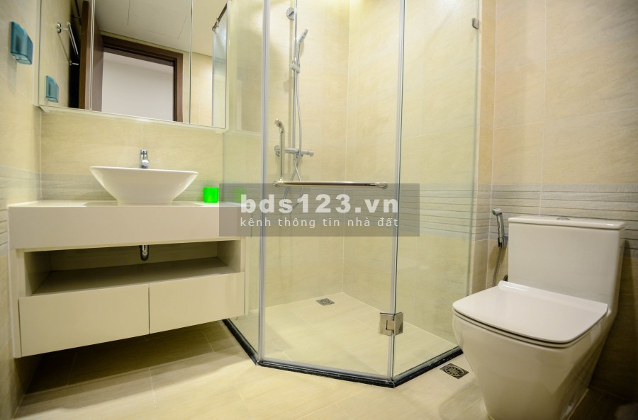 Cho thuê căn hộ Godlen Palm – Lê Văn Lương, 3N, cơ bản, view đẹp, giá chỉ 10tr !