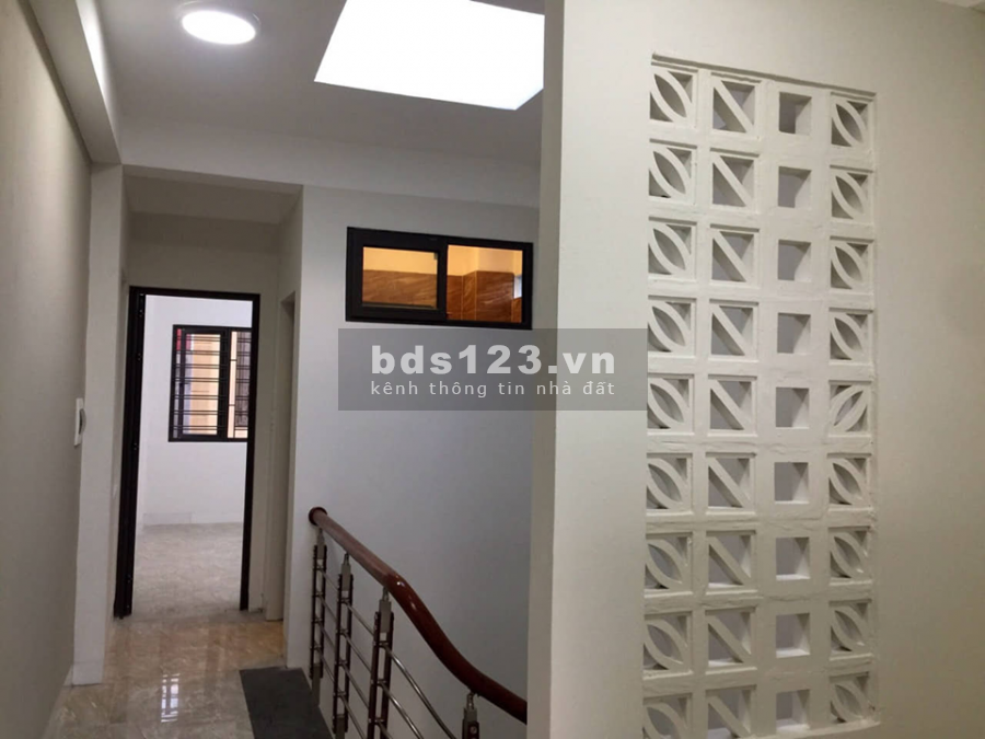Bán Nhà Di Trạch Ô tô đỗ trước nhà, xây 38m 4 Tầng đường vào rộng view thoáng mát nhỉnh 2tỷ