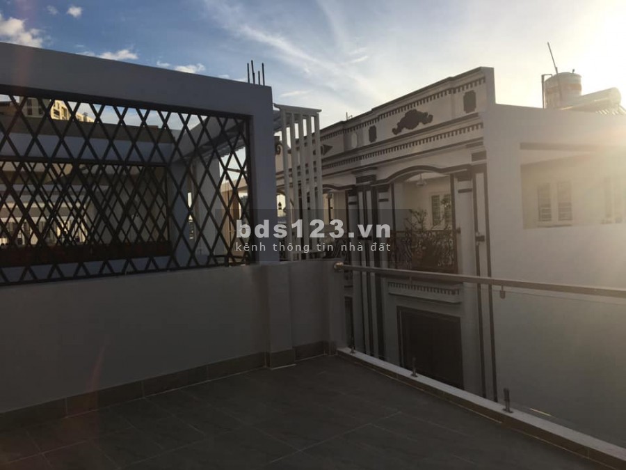 Bán nhà HXH 189 Hoàng Hoa Thám P.6 Bình Thạnh 5 Tầng, 74m2(6,2x12) Xe hơi ngủ nhà! 9,8 Tỷ