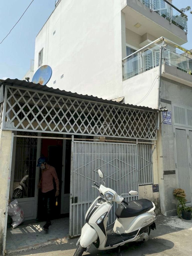 Nhà bán HXH Lâm Thị Hố Quận 12 56m2 giá chỉ 2.3 tỷ