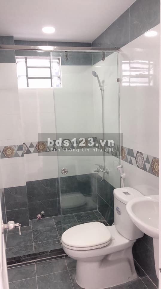 Nhà đẹp hẻm NGUYỄN QUÝ ANH P.Tân Sơn Nhì DT 4,2x12m 1 Lầu Giá 4,8 tỷ TL