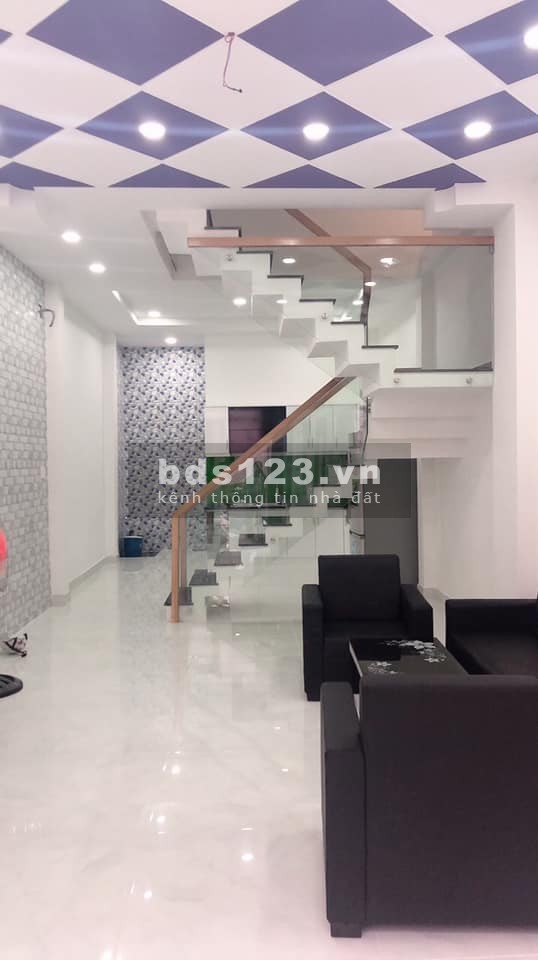 Nhà đẹp hẻm NGUYỄN QUÝ ANH P.Tân Sơn Nhì DT 4,2x12m 1 Lầu Giá 4,8 tỷ TL