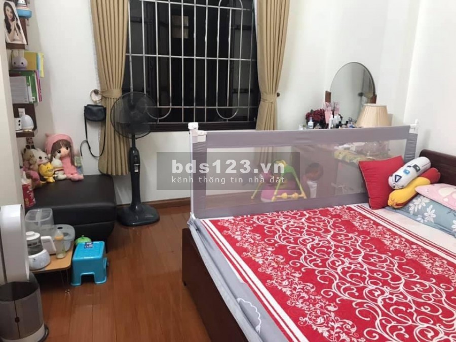 Bán nhà Trần Quốc Hoàn, ô tô kinh doanh gần phố ở ngay hai thoáng vĩnh viễn