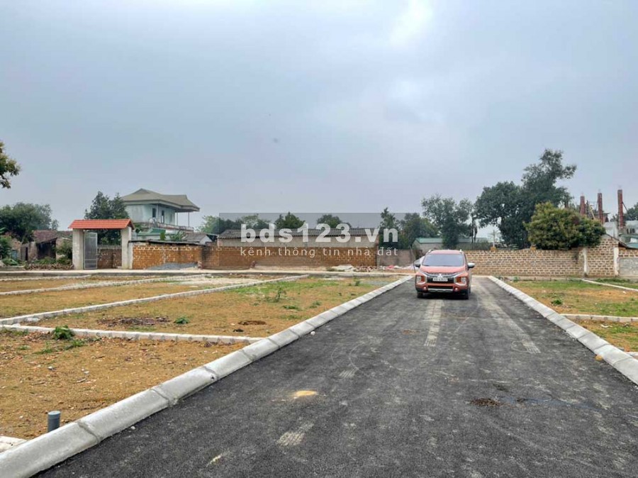 Bán gấp lô đất đẹp ở Hòa Lạc giá thương lượng lh0968374520