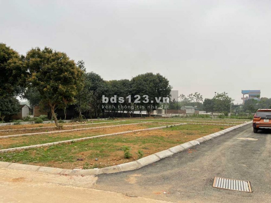 Bán gấp lô đất đẹp ở Hòa Lạc giá thương lượng lh0968374520