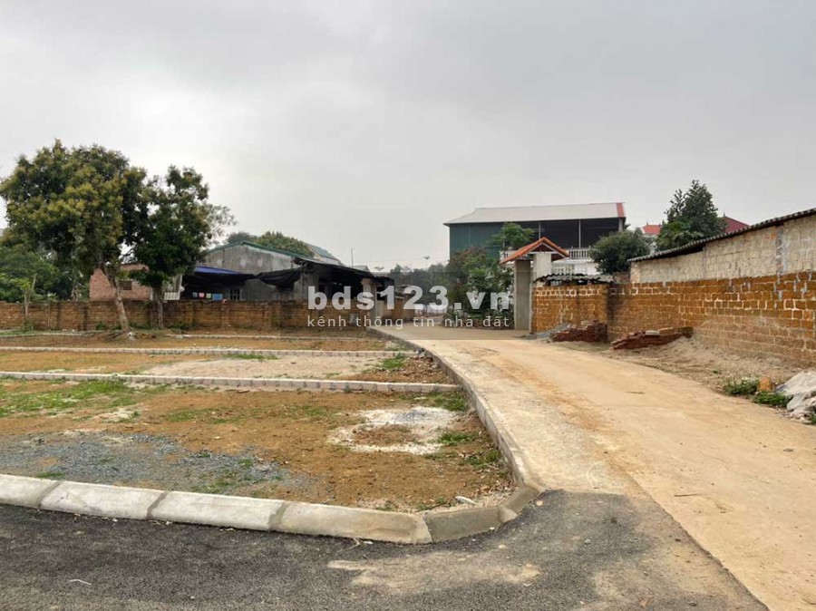 Bán gấp lô đất đẹp ở Hòa Lạc giá thương lượng lh0968374520