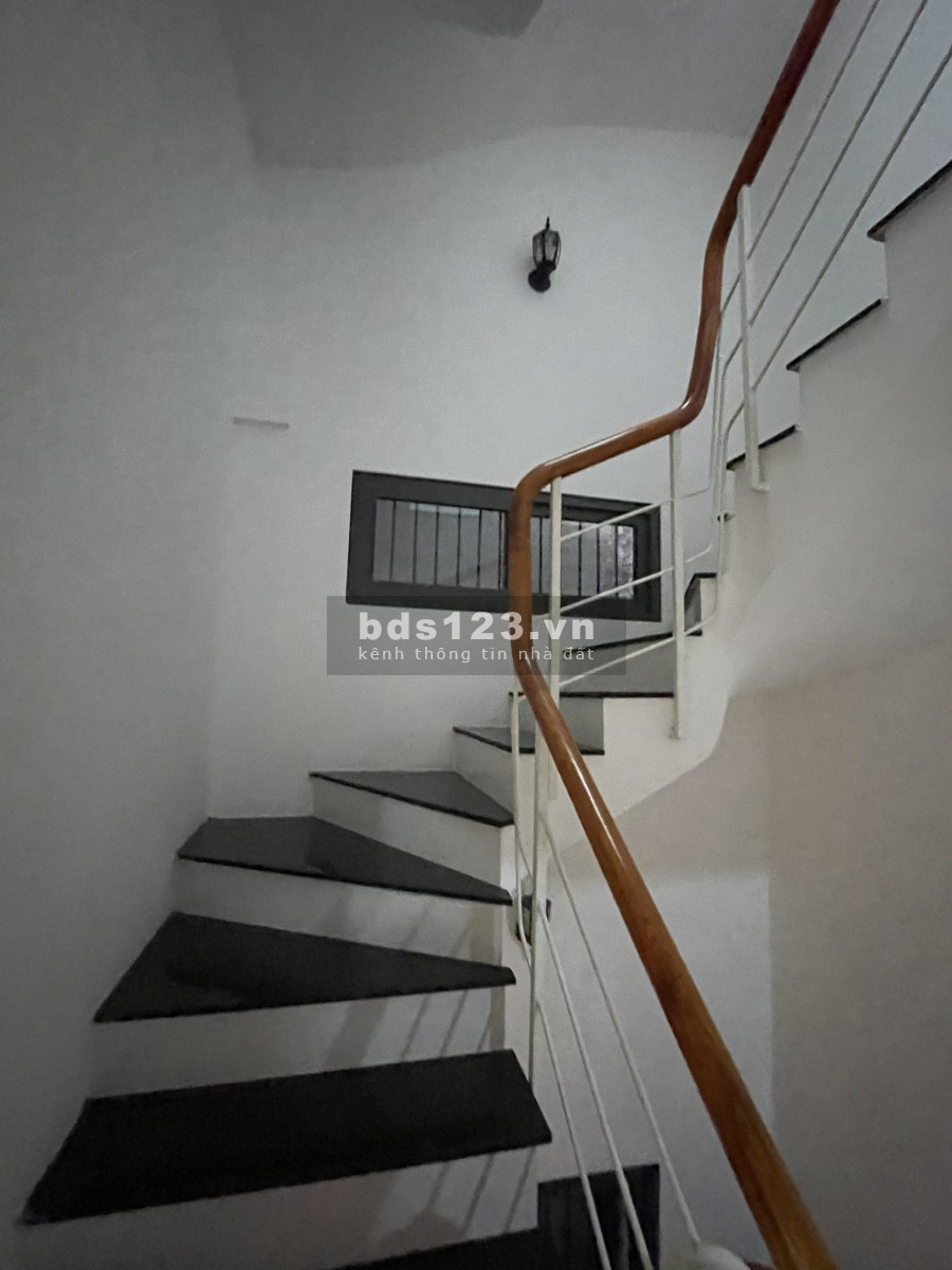 BÁN NHÀ 40M2 PHỐ TƯƠNG MAI, HOÀNG MAI, HÀ NỘI