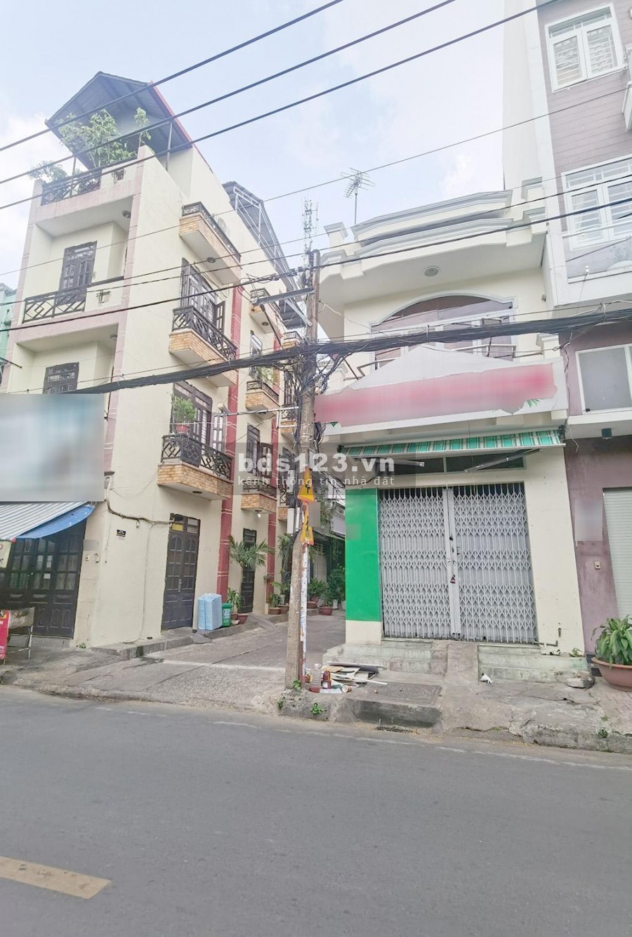 Nhà góc 2 mặt tiền Mai Lão Bạng, 4x10m, có nội thất, gần CC Carilon, 15 triệu, 0938.764.277