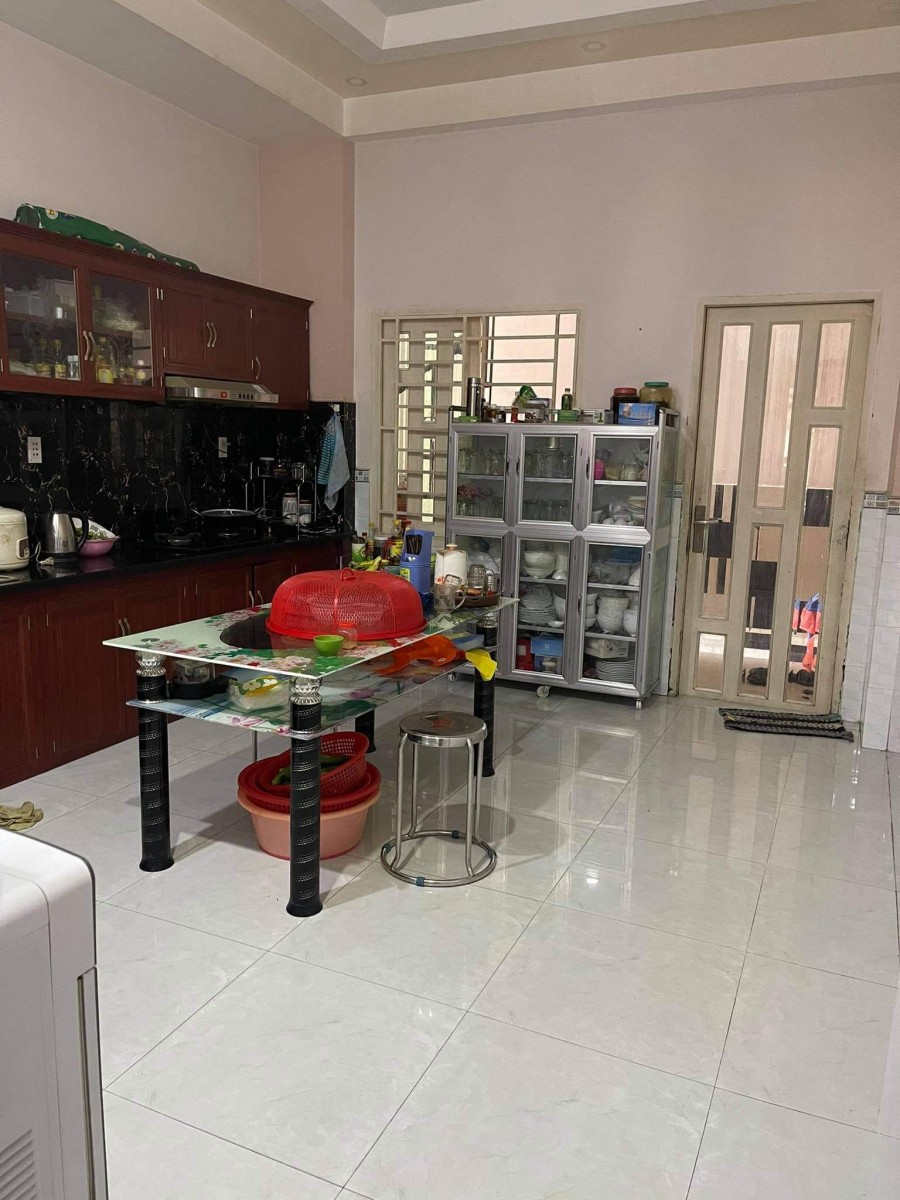 Siêu phẩm Bình Tân, Sát Khu Tên Lửa, Gần 70m2 chỉ nhỉnh 6 tỷ