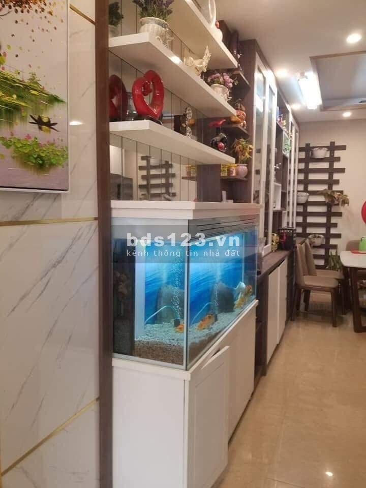 Kinh doanh Nguyễn Trãi 6 tỷ,mặt tiền 4.2m nhà mới,oto,vỉa hè.