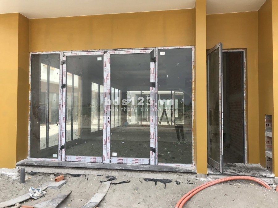 Bán Nhà mặt tiền Phú Quốc 6.5x17 Trệt, 3 lầu, ST chỉ 1 tỷ 8 VNĐ