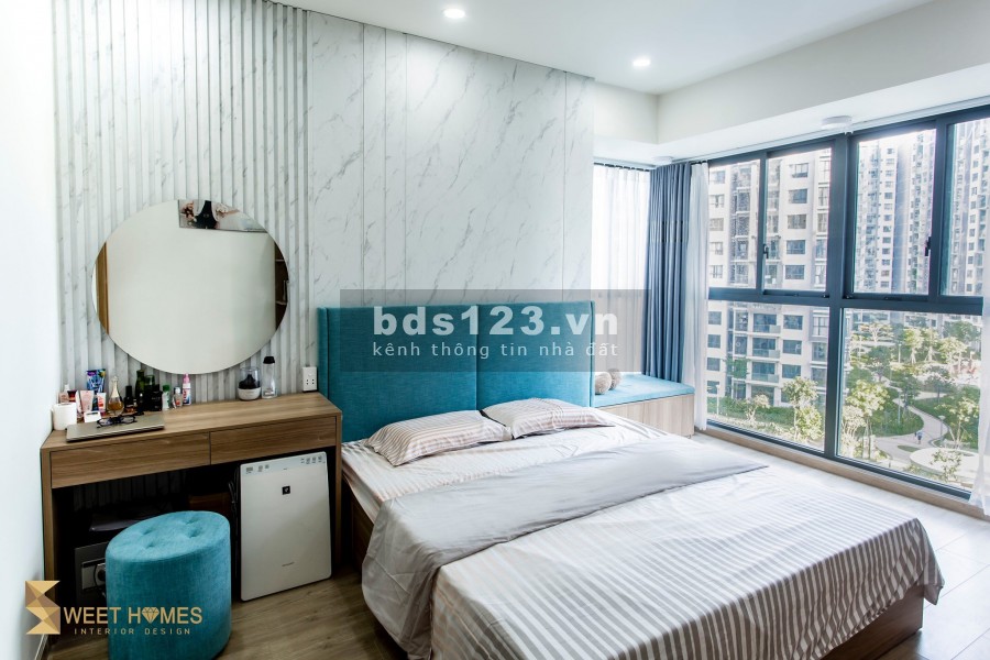 Chính chủ bán căn 3pn full nội thất cao cấp , view hồ bơi, công viên khu Emerald dự án Celadon city 0909428180