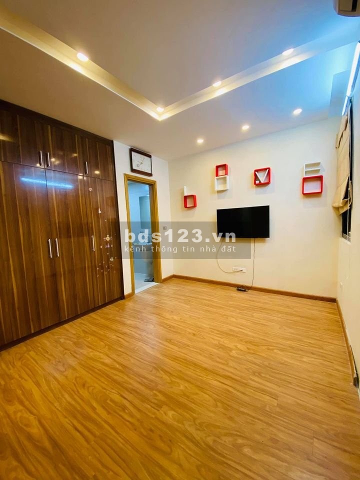 Cho thuê căn hộ ở Golden West số 2 Lê Văn Thiêm, 93m2 2 ngủ full đồ, giá 13tr