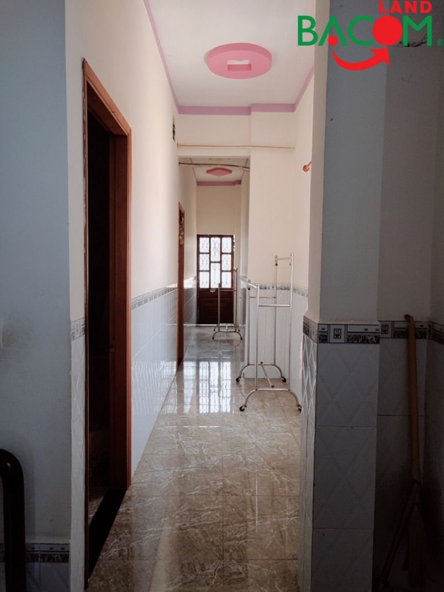 Nhà 1 trệt 1 lầu bửu hoà, gần công ty Pouchen,KDC Bửu Hòa, hẻm thông tứ hướng, đường 2 xe hơi tránh nhau