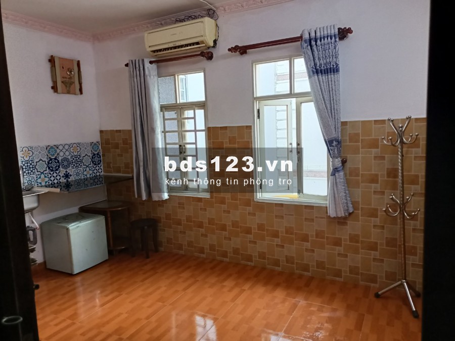Cho thuê phòng 3tr3 nội thất 483 CộngHoà
