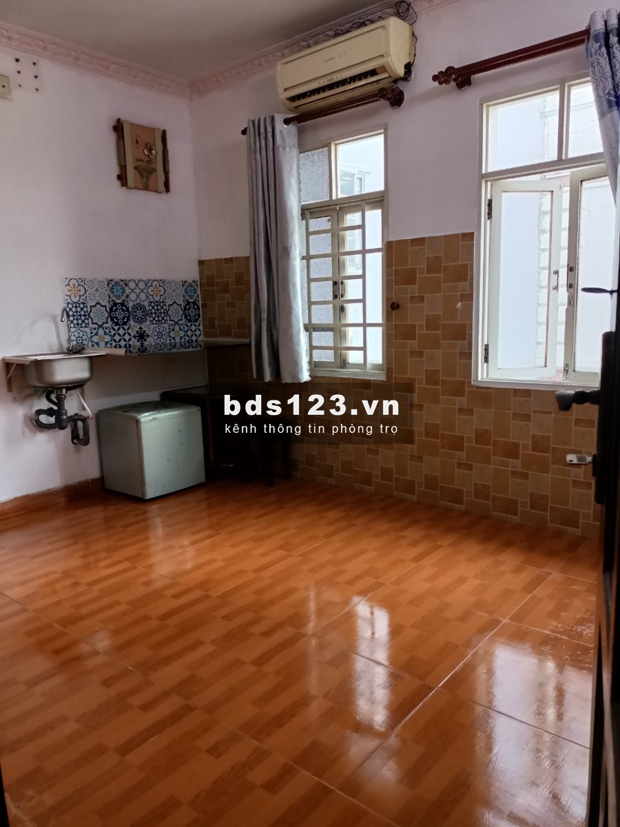 Cho thuê phòng 3tr3 nội thất 483 CộngHoà