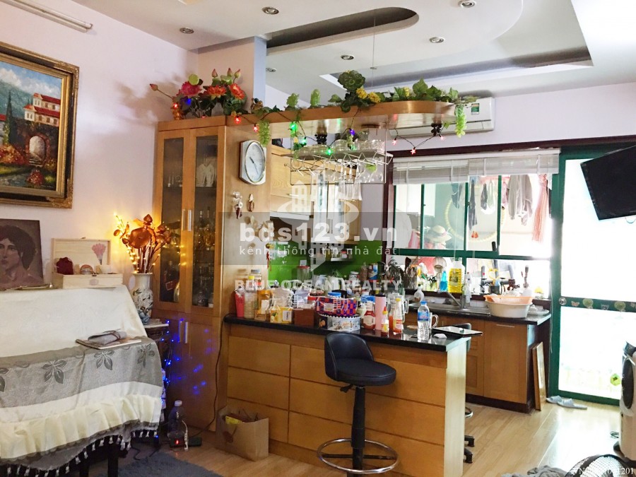 Bán căn 2 ngủ chung cư 17T Hoàng Đạo Thúy