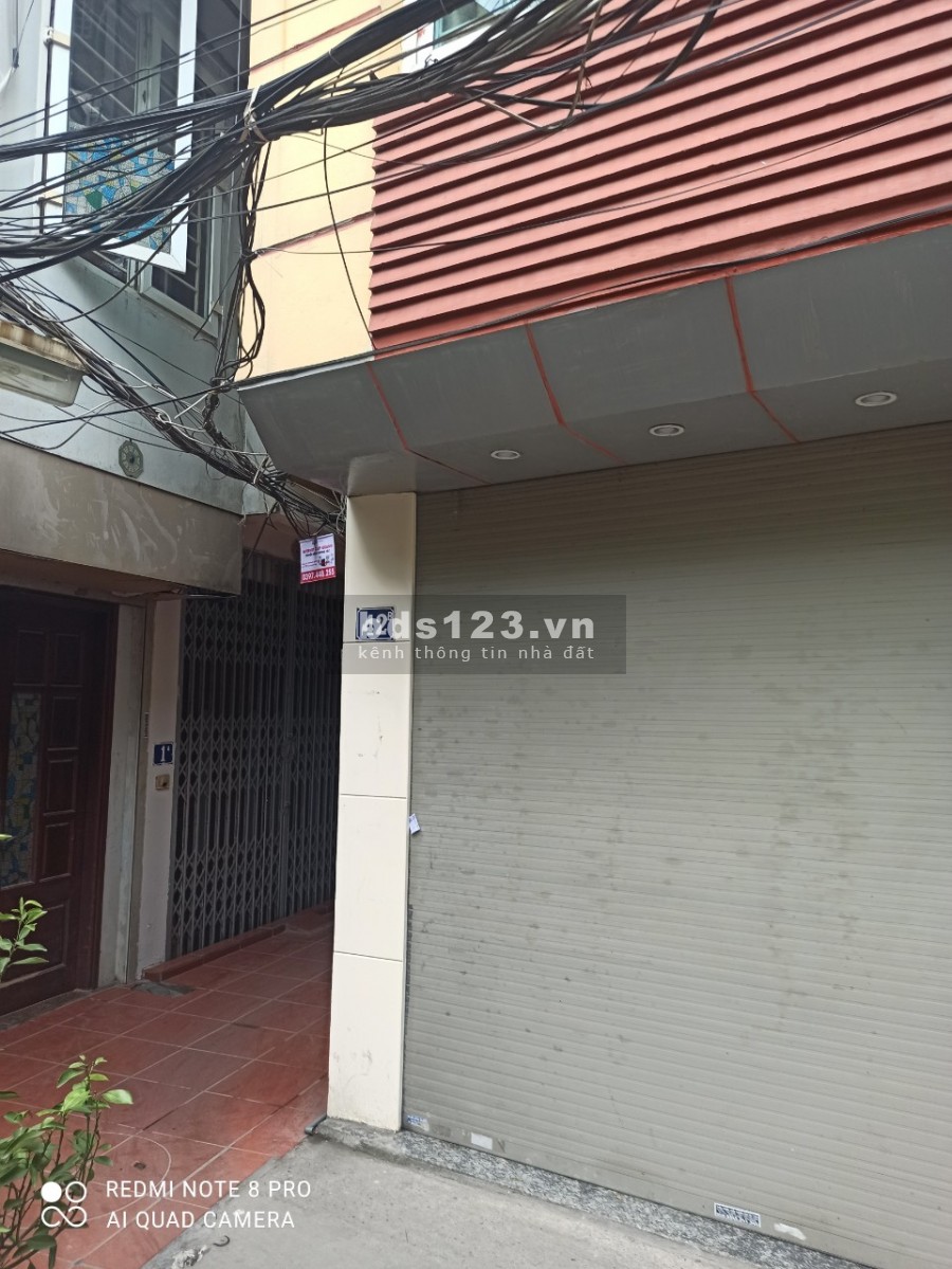 Nhỉnh 2 tỷ ,30m*5 tầng đầy đủ công năng, mặt tiền thoáng vĩnh viễn sân rộng có thể đá bóng được