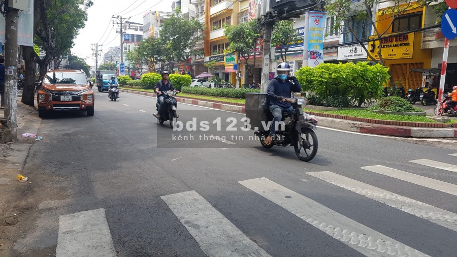 Cho thuê nhà nguyên căn MT đường Bầu Cát Đôi Quận Tân Bình. nhà 1 trệt 4 lầu ở trên có 9 phòng