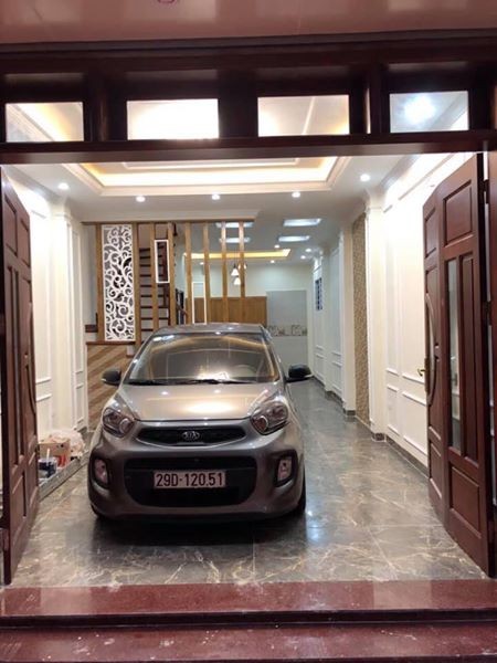 Bán nhà Hoàng Quốc Việt, Nghĩa Đô, kinh doanh, giá 11.2 tỷ
