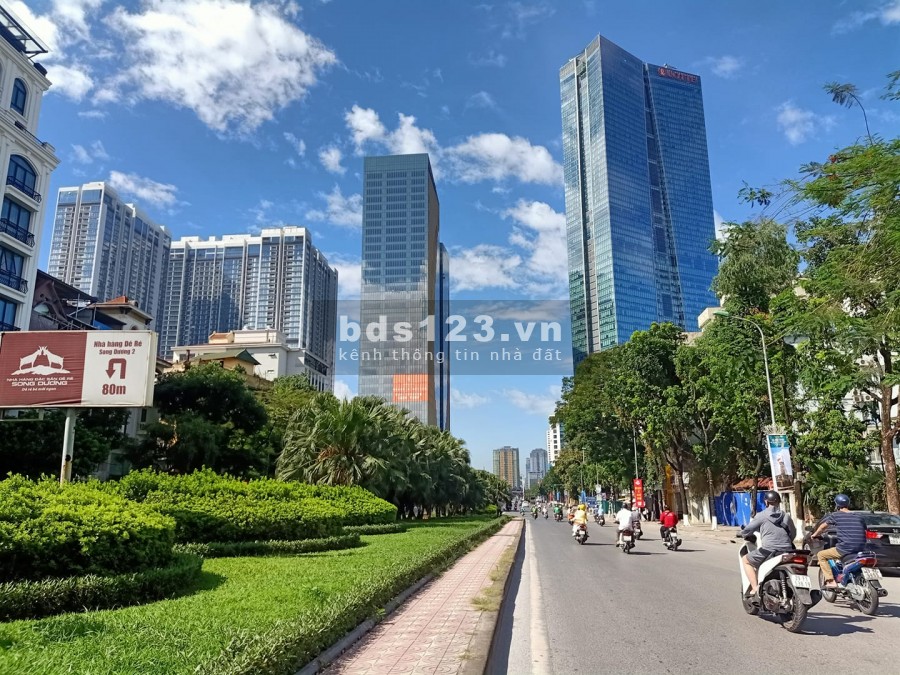 Bán nhà mặt phố Liễu Giai 332m2, MT 11m, Lô Góc, Gần Vincom – Lotte.