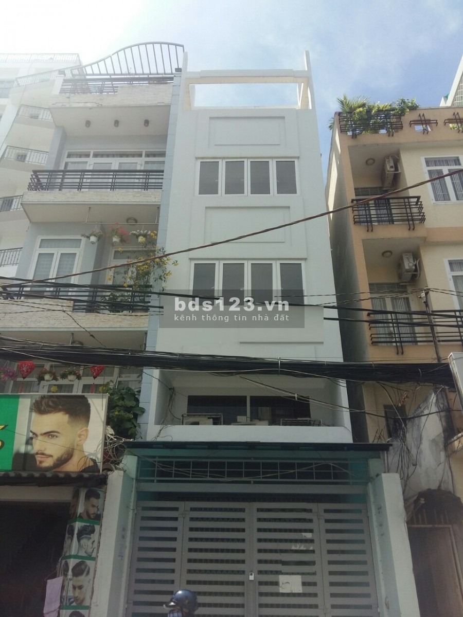 Chính chủ gửi bán nhà trên đường Nguyễn Trọng Tuyển Phường 1 Quận Tân Bình. Nhà 1 trệt 1 lửng 2 lầu