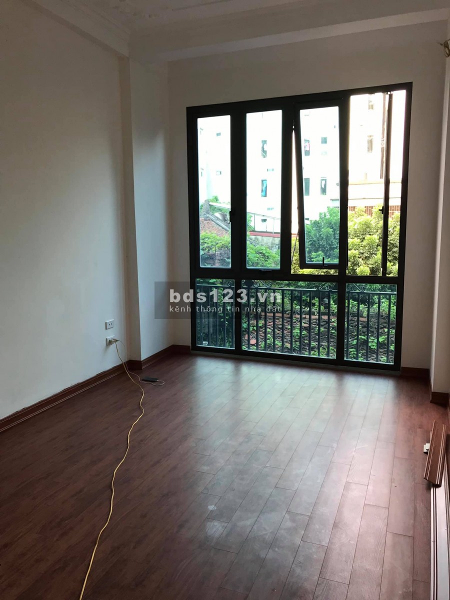 BÁN GẤP NHÀ RIÊNG KIM GIANG, LÔ GÓC 41M2, 4 TẦNG GIÁ 3.25 TỶ
