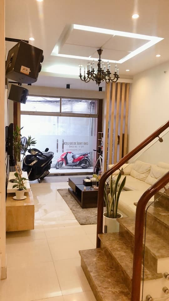 Bán gấp nhà Cầu Giấy, oto, kinh doanh, 1 nhà ra phố, nhỉnh 8 tỷ,