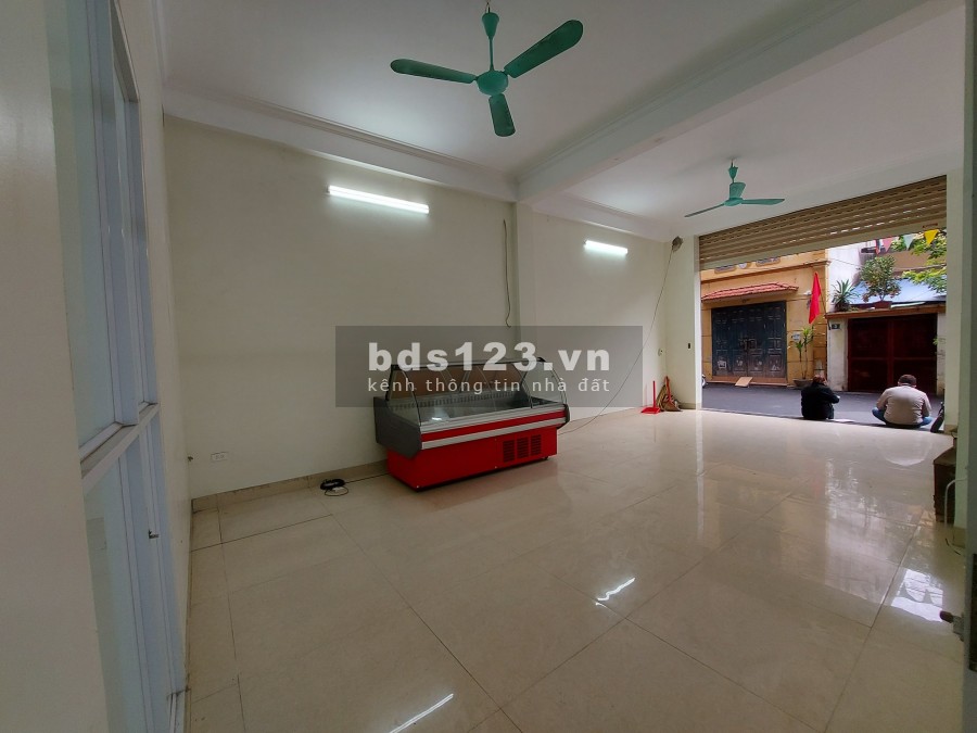 TRƯỚC NHÀ 2 Ô TÔ TRÁNH, PHÙ HỢP LÀM VĂN PHÒNG CÔNG TY - HIỆU SUẤT CHO THUÊ 50TR/THÁNG