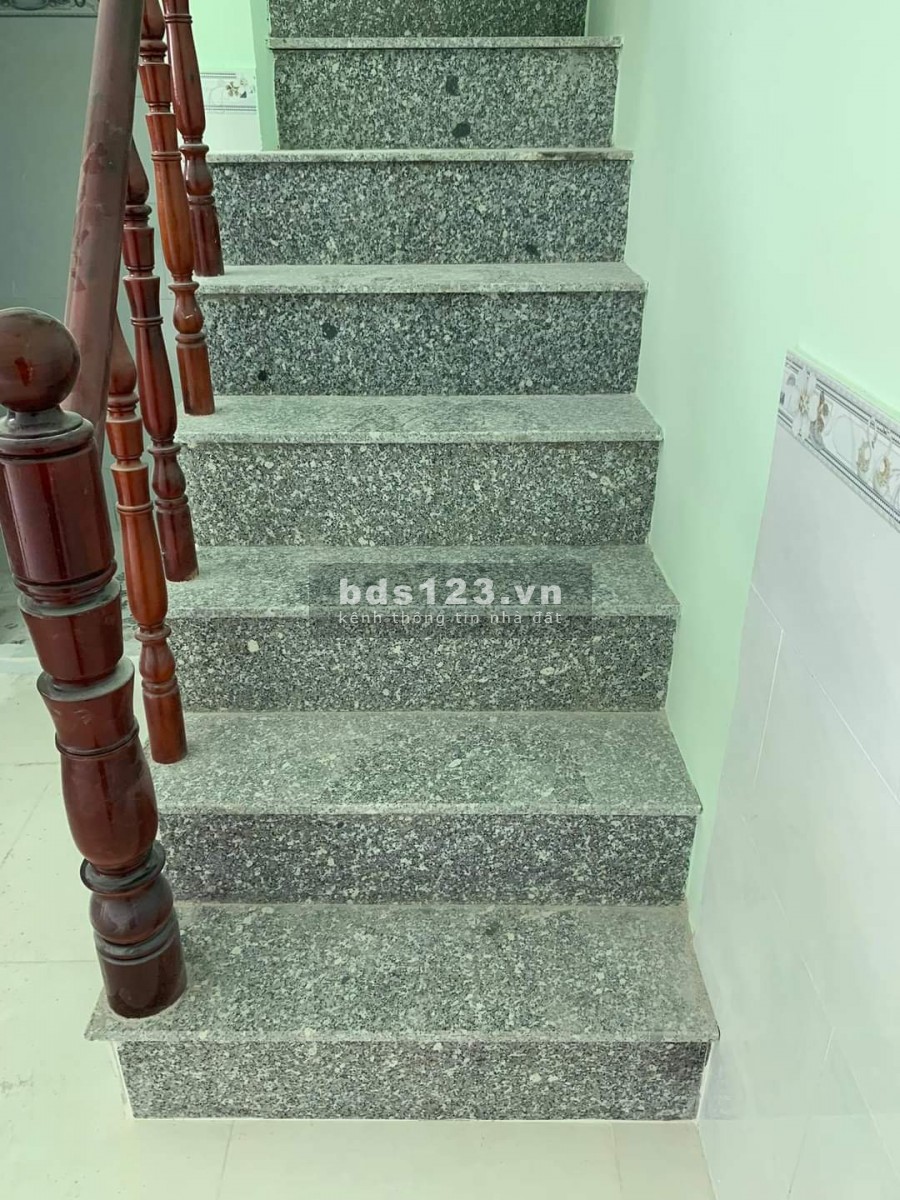 Bán nhà quốc lộ 50, cầu ông thình, ngã 3 tân kim