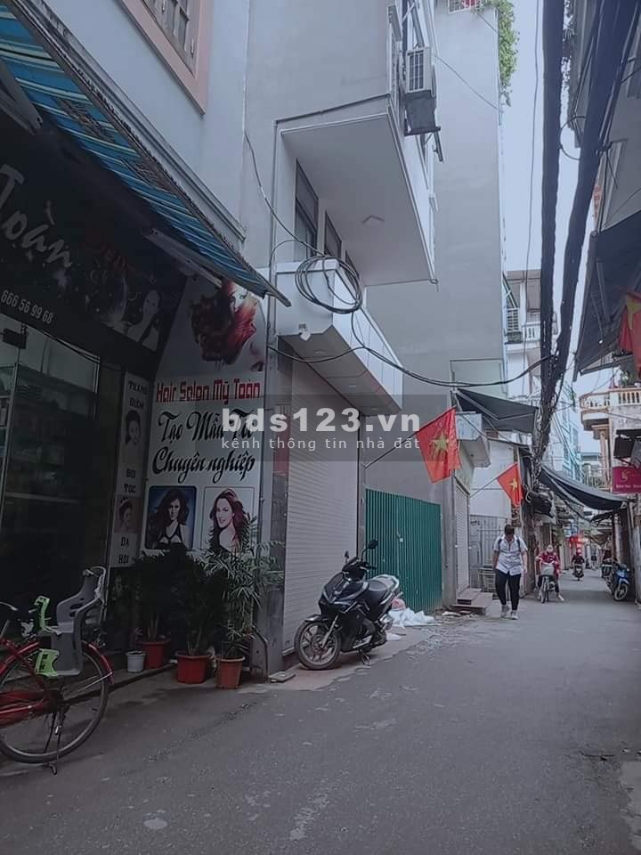 HIẾM ÔTÔ KINH DOANH NHÀ ĐẸP, THIẾT KẾ 5 TẦNG