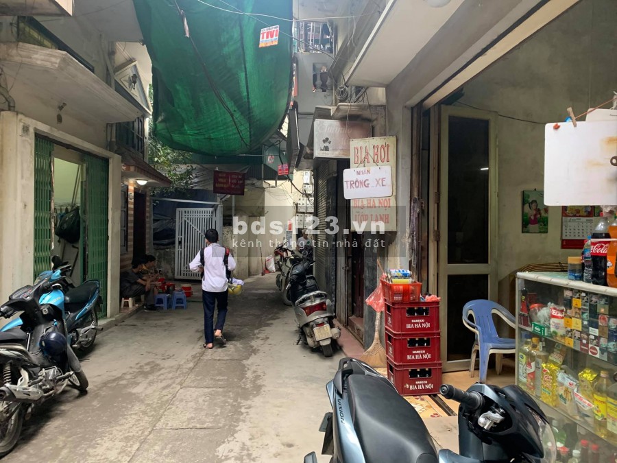 Giá Rẻ, N.V.Cừ Long Biên, 95m2 MTx4.6m 3T ô tô vào nhà