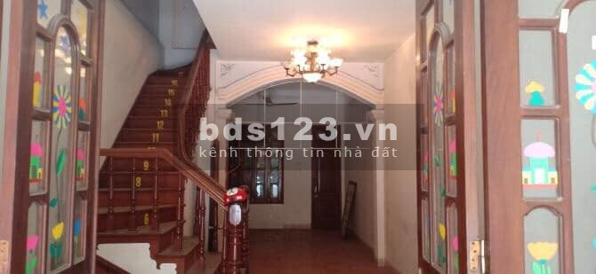 Giá Rẻ, N.V.Cừ Long Biên, 95m2 MTx4.6m 3T ô tô vào nhà