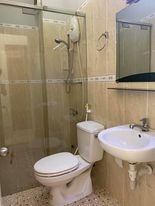 Cần bán gấp nhà Hoàng Hoa Thám Phường 1 Phú Nhuận 67m, 4 tầng đúc, giá chỉ 11.2 tỷ.
