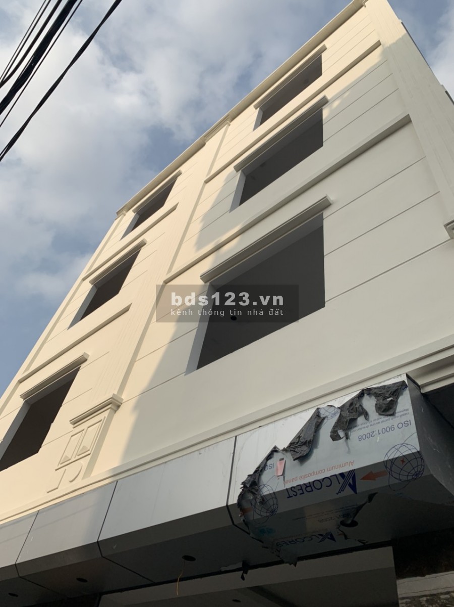 Tin Hot.Nhà 4T-36M2 gần Chợ Xốm - Phú Lãm - Hà Đông