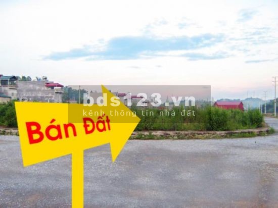 Bán đất Bình Phước 3 mặt tiền giá rẻ liền kề QL13