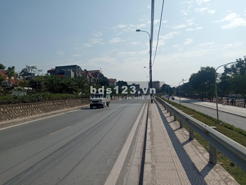 Bán đất kho xưởng mặt đường Nguyễn Khoái quận Hoàng Mai, điểm vàng hái ra tiền