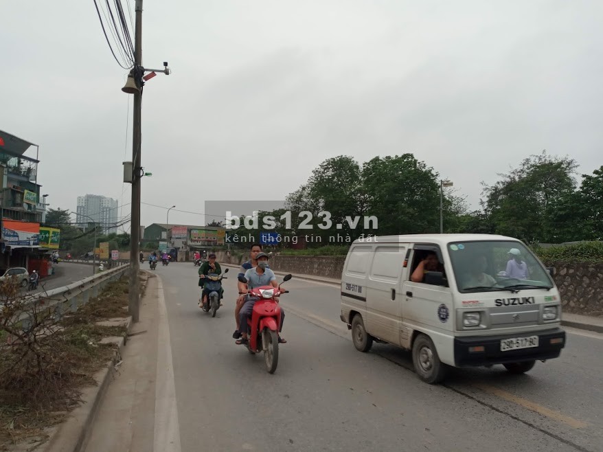 Bán đất kho xưởng mặt đường Nguyễn Khoái quận Hoàng Mai, điểm vàng hái ra tiền