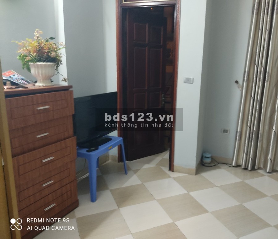 Bán nhà mặt phố Trần Quý Kiên, 7.7 tỷ diện tích 48mx5 tầng đường rộng ô tô tránh nhau