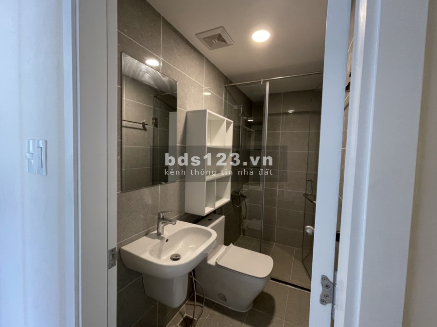 Terra Royal (intresco plaza) cần cho thuê gấp căn 2pn, Full nt, Giá 15Tr bao phí