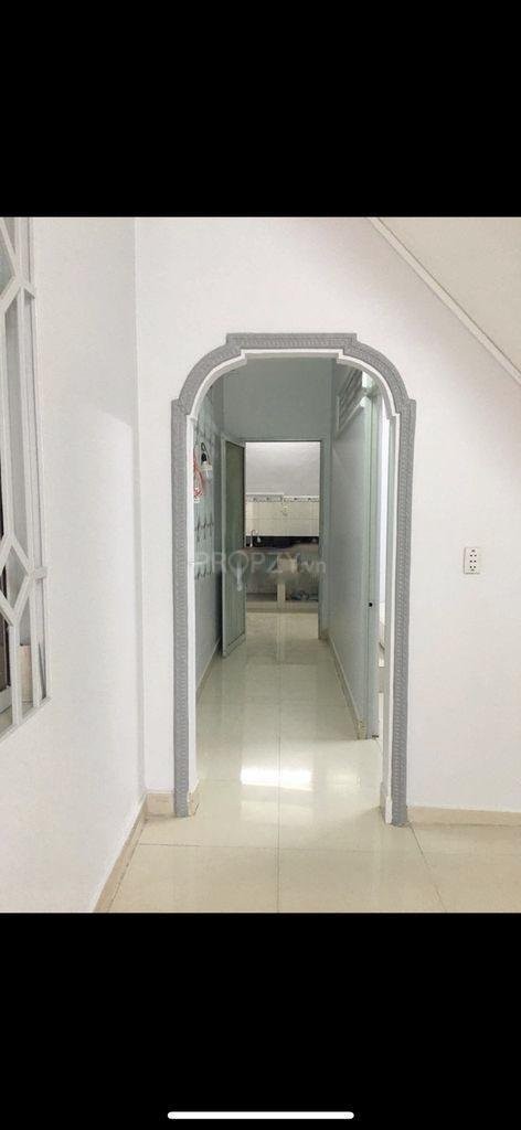 Hẻm ô tô 3pn 3wc 1trệt 1lầu canh Vincom NamLong
