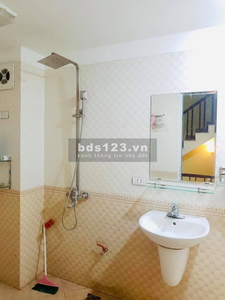 HIẾM BÁN NHÀ, BÁT KHỐI, 2 MẶT NGÕ, Ô TÔ TRÁNH, VỈA HÈ, MT 5M, DT 57M, 6T, 4,2 TỶ
