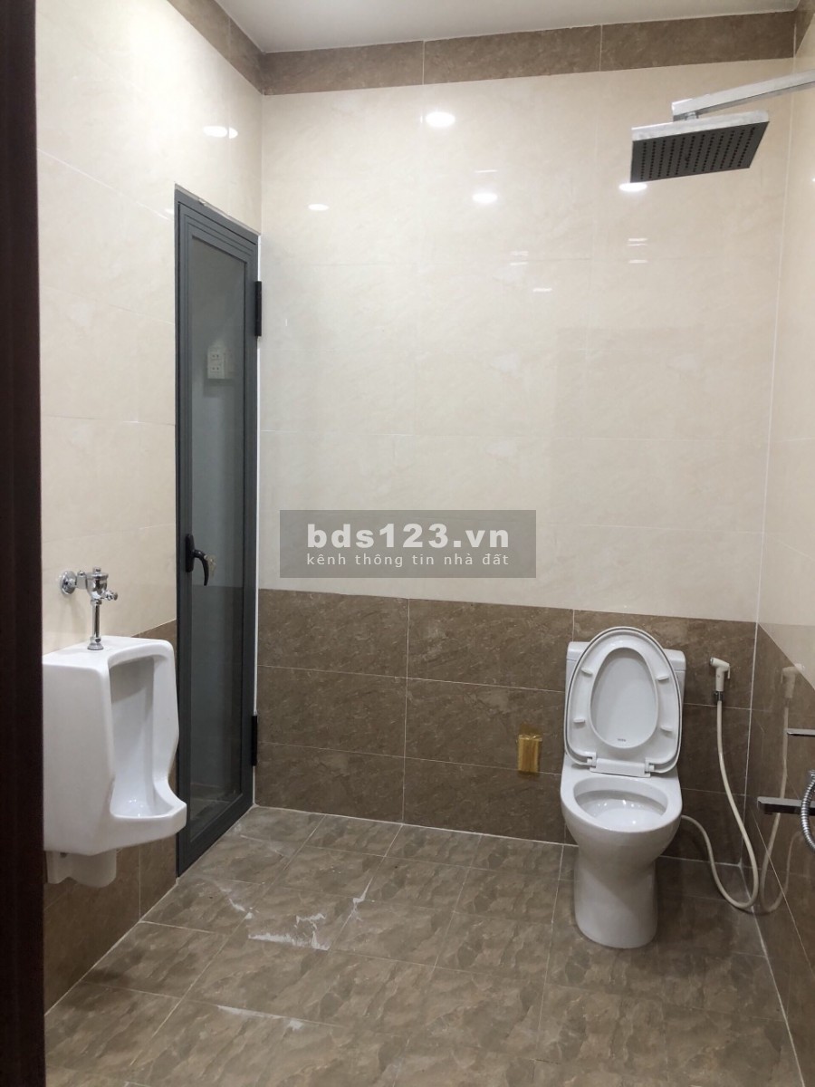  Mặt Bằng siêu đẹp 5x12 1trệt 1lầu trống suốt gần Ngã 3 Lê Văn Việt Q9. 35triệu