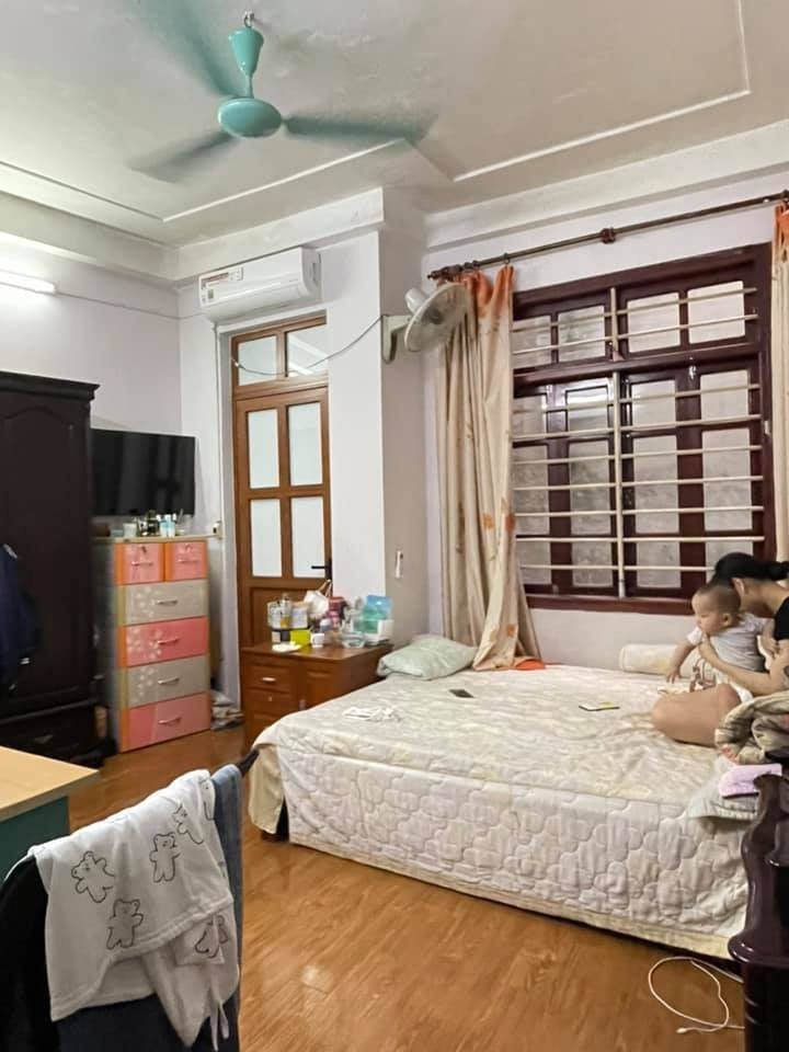 BÁN NHÀ QUAN NHÂN – THANH XUÂN, VỊ TRÍ CỰC ĐẸP , DT34M ,NỘI THẤT TOÀN GỖ LIM, GIÁ CHỈ 4.1 TỶ