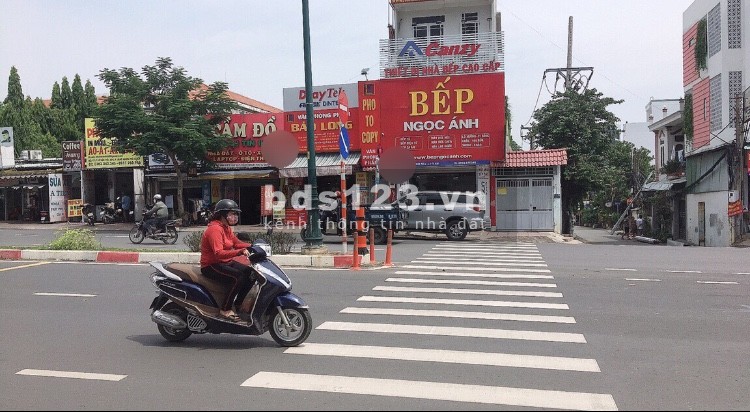  Mặt Bằng siêu đẹp 5x12 1trệt 1lầu trống suốt gần Ngã 3 Lê Văn Việt Q9. 35triệu