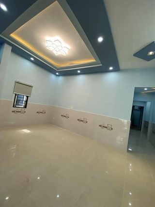 Nhập hàng sạp Chợ An Đông Bán GẤP nhà 61B/53 Hùng Vương, Phường 1, Quận 5, ô tô đỗ cửa, 39m2, 3 Tầng đúc, giá chỉ 6 tỷ 9