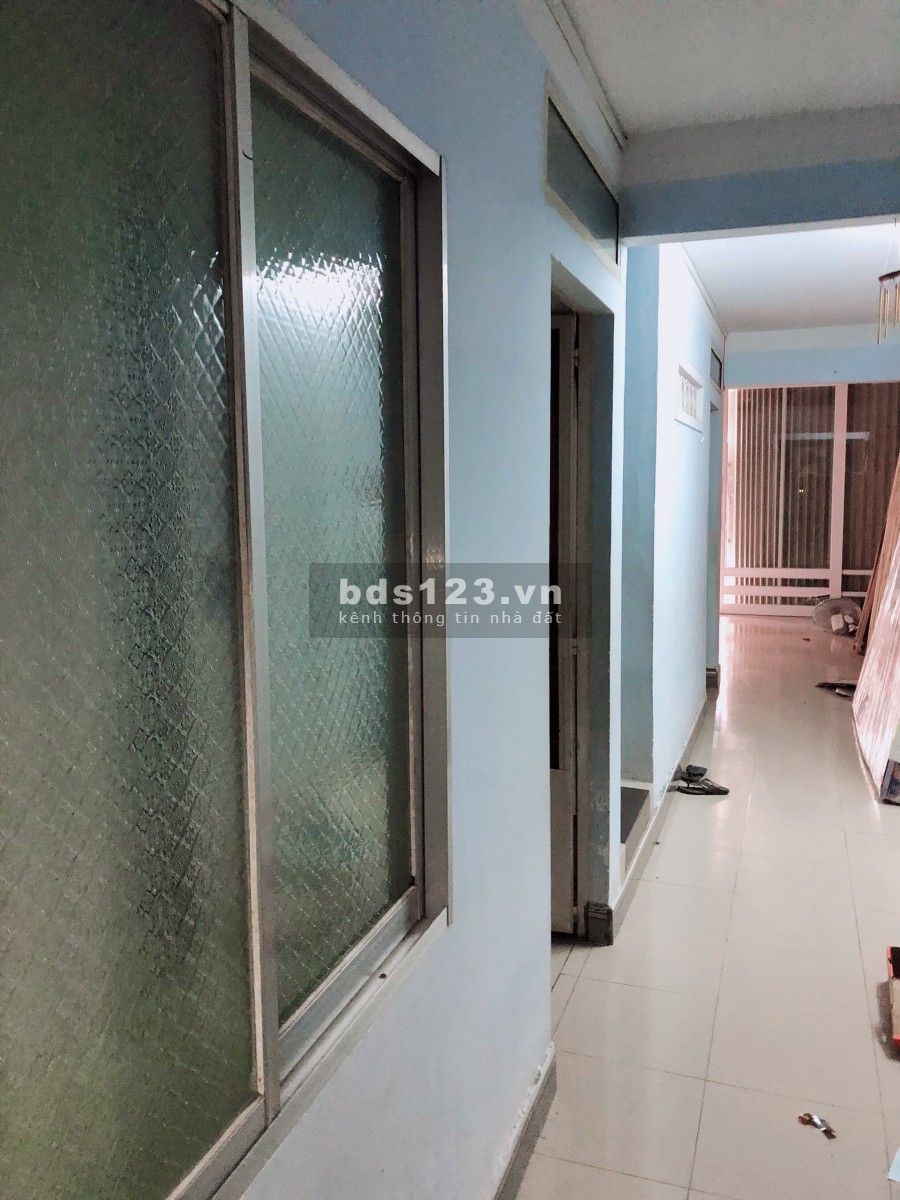 Nhà nội bộ Phan Đăng Lưu, cách đại lộ Hùng Vương 200m