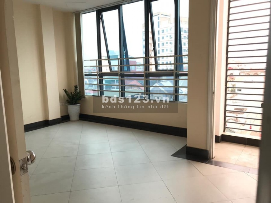 Bán nhà Phố Hoàng Quốc Việt, ô tô, kinh doanh, 61m2 x 8 tầng, 12.5 tỷ