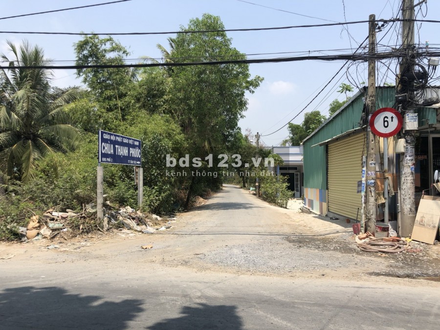 Kẹt tiền cần bán gấp lô đất 2MT ngay trạm thu phí Chợ Đệm, thị trấn Tân Túc, Bình Chánh